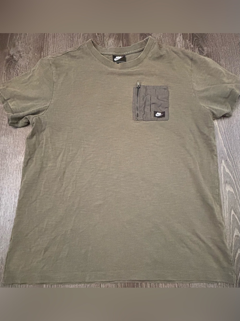 Nike Mens Utility Pocket T-Shirt Olive Green Drab Slub Cotton Tee Large